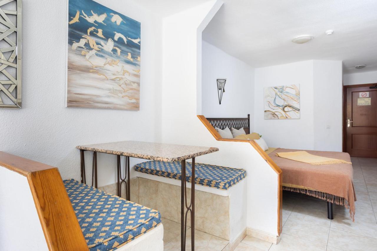 Classbnb - Studio 50M From Puerto Colon Beach 아데제 외부 사진