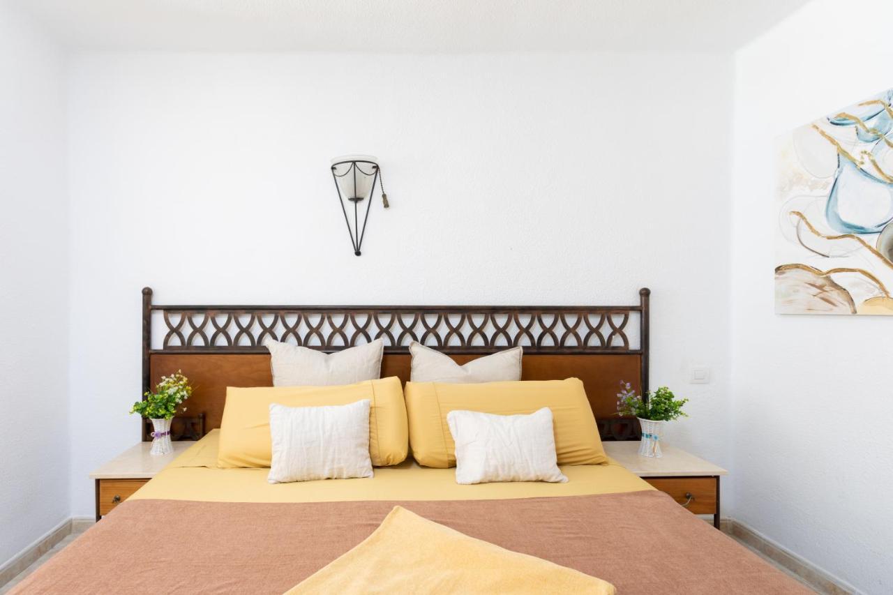 Classbnb - Studio 50M From Puerto Colon Beach 아데제 외부 사진
